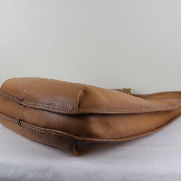 Coach Originals Ergo Glovetanned Leather Hobo – Style C2264 - Picture 4 of 10